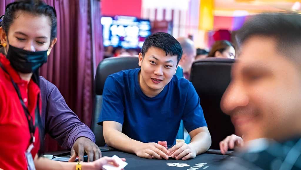 WSOP金手鍊冠軍 胡金龍、周澎專訪,中國軍團已成為世界撲克不可忽視的力量!