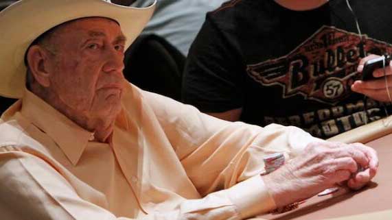 Doyle Brunson 撲克教父的一生傳奇將翻拍電影 搬上大螢幕