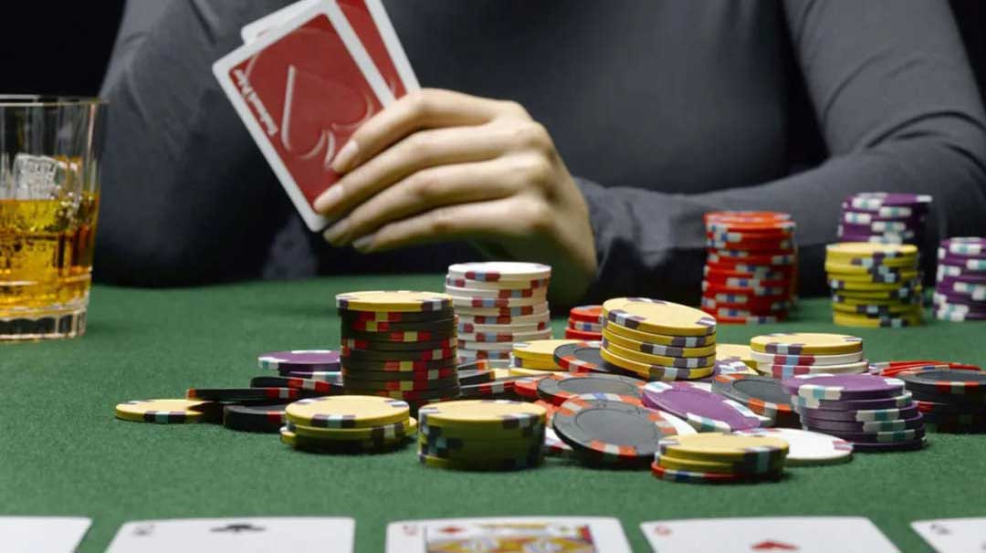 德州撲克擠壓打法 怎麼做才能掌握制勝關(guān)鍵?